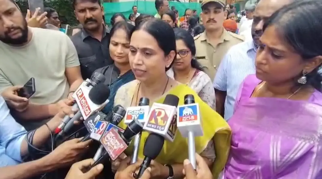 ಗೃಹಲಕ್ಷ್ಮೀ 12,13ನೇ ಕಂತಿನ ಹಣ ಬಿಡುಗಡೆ ಯಾವಾಗ..? ಸಚಿವೆ ಲಕ್ಷ್ಮೀ ಹೆಬ್ಬಾಳಕರ್ ಹೇಳಿದ್ ಏನು ನೋಡಿ