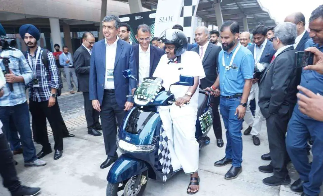 ಆವೃತ್ತಿಯ ಎಲೆಕ್ಟ್ರಿಕ್ ವಾಹನಗಳ ರ್‍ಯಾಲಿಯಲ್ಲಿ ಪಾಲ್ಗೊಂಡ ಸಚಿವ ಹೆಚ್.ಡಿ.ಕುಮಾರಸ್ವಾಮಿ