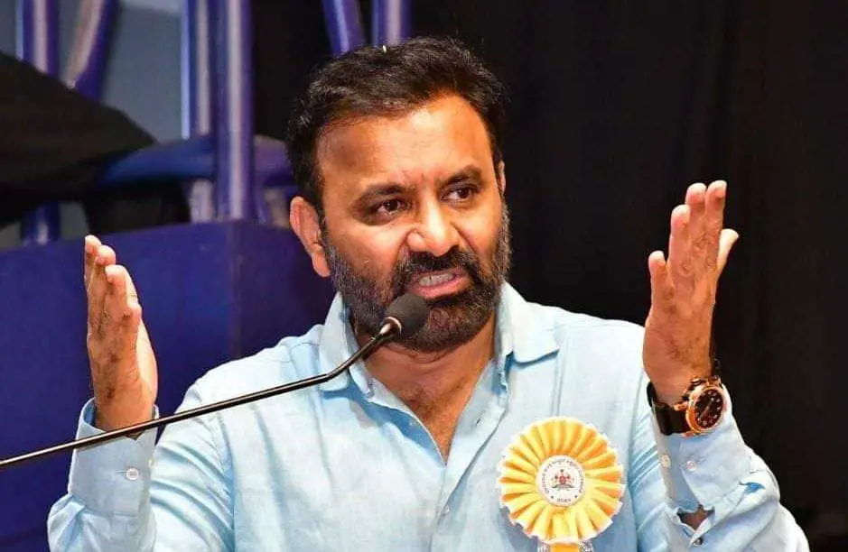 ನಮಗಿಲ್ಲಿ ಫುಲ್​ ಮೆಜಾರಿಟಿ ಇದೆ, ಕೇಂದ್ರದಲ್ಲಿ ಬಿಜೆಪಿ ಸರ್ಕಾರ ಇರುತ್ತಾ..? ಮೊದಲು ಕೇಳಿ: ಸಂತೋಷ್ ಲಾಡ್ ತಿರುಗೇಟು