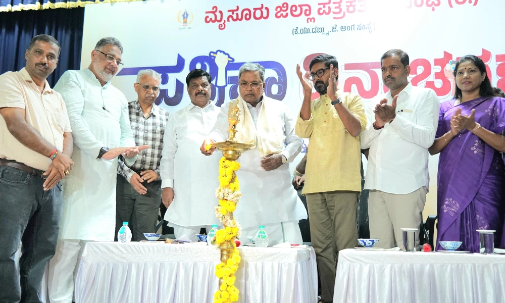 ಫೇಕ್ ನ್ಯೂಸ್ ಸೃಷ್ಟಿಕರ್ತರಿಗೆ ಕಠಿಣ ಶಿಕ್ಷೆ; ಸಿಎಂ ವಾರ್ನಿಂಗ್