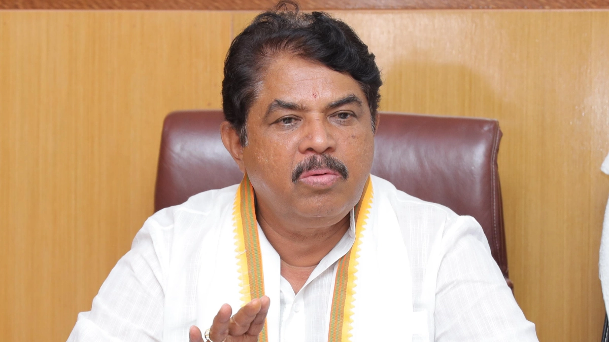 ದೀಪಾವಳಿ ಹಬ್ಬವನ್ನ ನೆಮ್ಮದಿಯಿಂದ ಆಚರಿಸಲು ಪರಿಹಾರ ನೀಡಿ; ಆರ್.ಅಶೋಕ ಆಗ್ರಹ