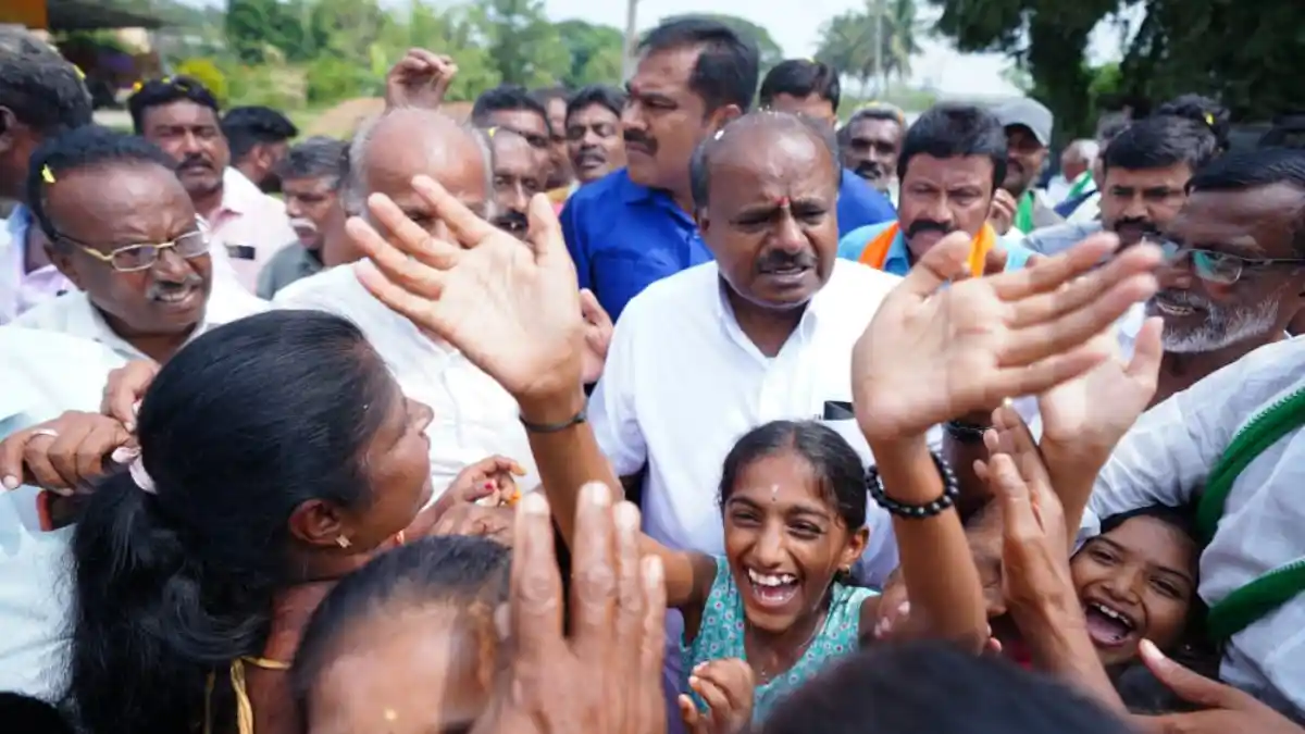 ಡಿಕೆಶಿ ಅವರಿಗೆ ಮಹಿಳೆಯರು ಕನಸಿನಲ್ಲಿ ಬಂದು ಶಕ್ತಿ ಯೋಜನೆಯನ್ನು ನಿಲ್ಲಿಸಿ ಎಂದು ಕೇಳಿದ್ದಾರೆಯೇ?: HDK ಕಿಡಿ