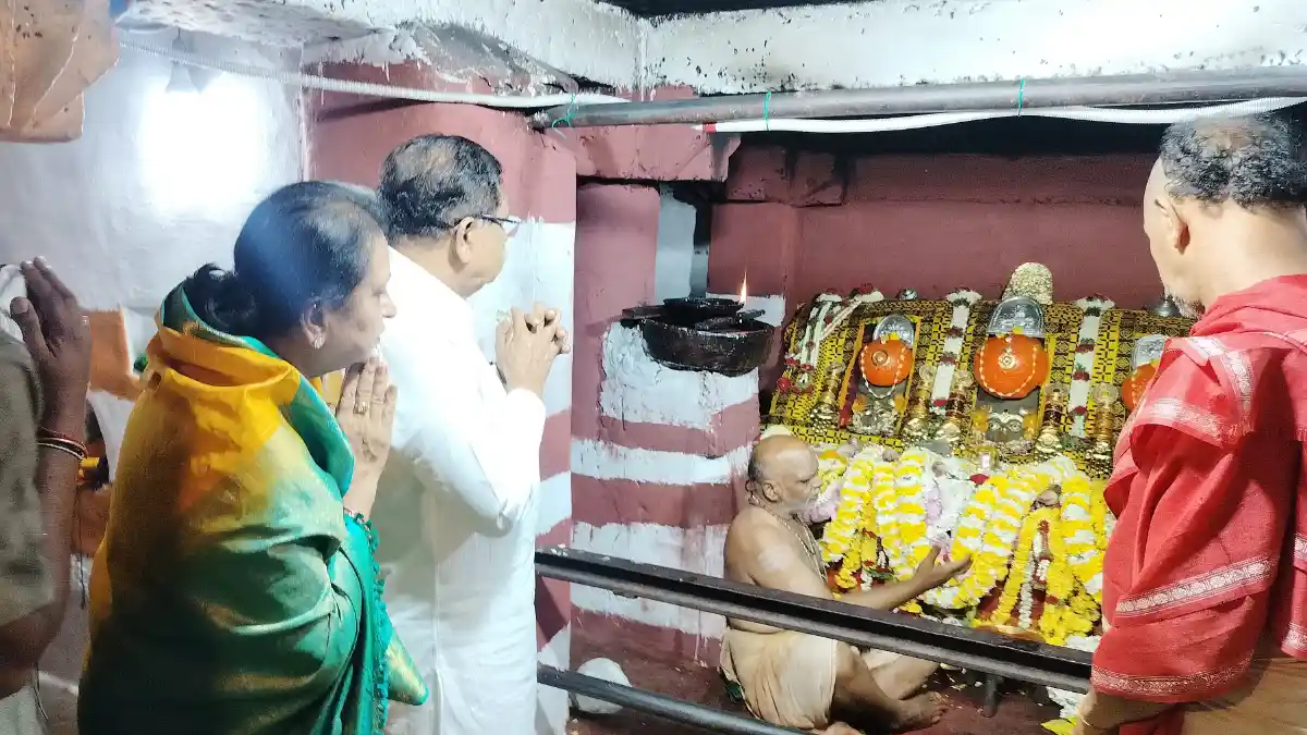 ಗೃಹ ಸಚಿವರಿಂದ ಹಾಸನಾಂಬ ದೇವಿ ದರ್ಶನ