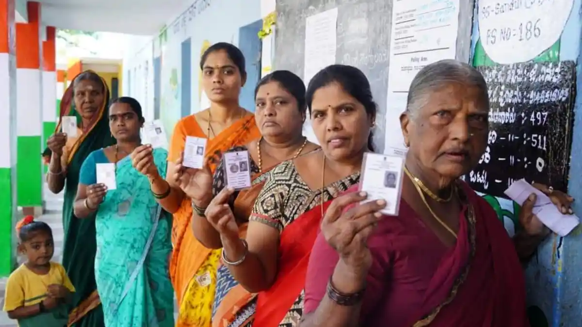 ಉಪಸಮರ: ಸಂಜೆ 5 ಗಂಟೆ ಮತದಾನ ವಿವರ.. ಅತಿ ಹೆಚ್ಚು ಯಾವ ಕ್ಷೇತ್ರ ಗೊತ್ತಾ..?