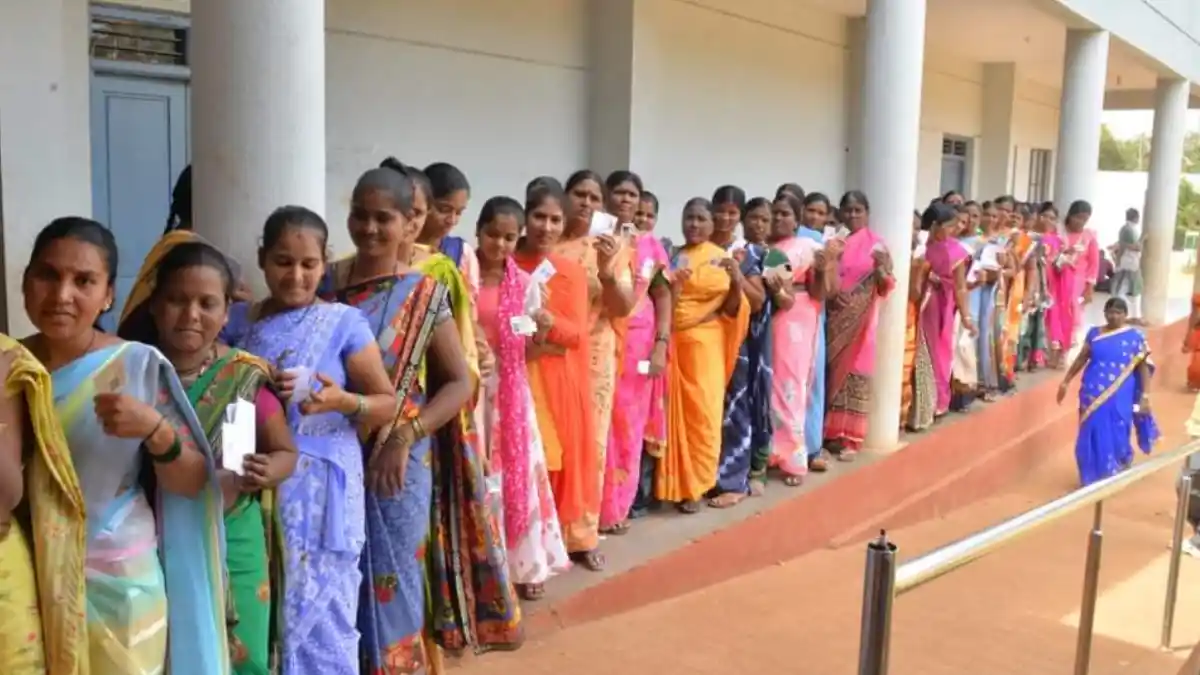 ಉಪಸಮರ: ಪ್ರತಿಷ್ಠೆಯ ಉಪಚುನಾವಣೆ ಮುಕ್ತಾಯ| ಉತ್ತಮ ಮತದಾನ