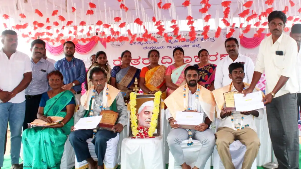 Farmers Day |ದೊಡ್ಡರಾಯಪ್ಪನಹಳ್ಳಿಯಲ್ಲಿ ರೈತ ದಿನಾಚರಣೆ: ಪ್ರಗತಿ ಪರ ರೈತರಿಗೆ ಸನ್ಮಾನ