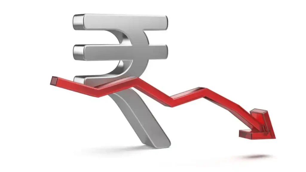 The value of the Indian rupee continues to fall against the dollar..!