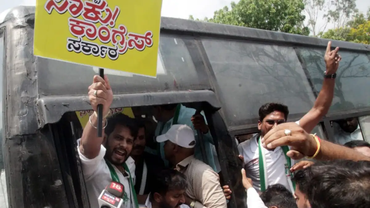 Jds protest: ನಿಖಿಲ್ ಕುಮಾರಸ್ವಾಮಿ ನೇತೃತ್ವದಲ್ಲಿ ಫ್ರೀಡಂ ಪಾರ್ಕಿನಲ್ಲಿ ಜೆಡಿಎಸ್ ಶಕ್ತಿ ಪ್ರದರ್ಶನ