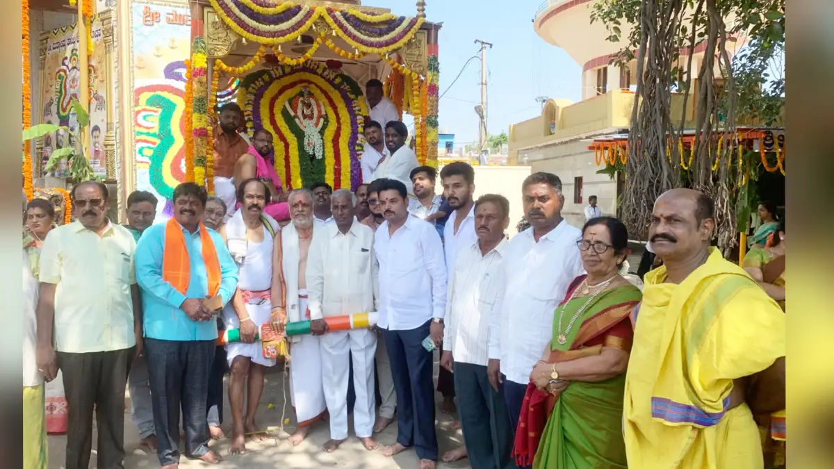 ದೊಡ್ಡಬಳ್ಳಾಪುರ; ಮುತ್ಯಾಲಮ್ಮದೇವಿ ರಥೋತ್ಸವ