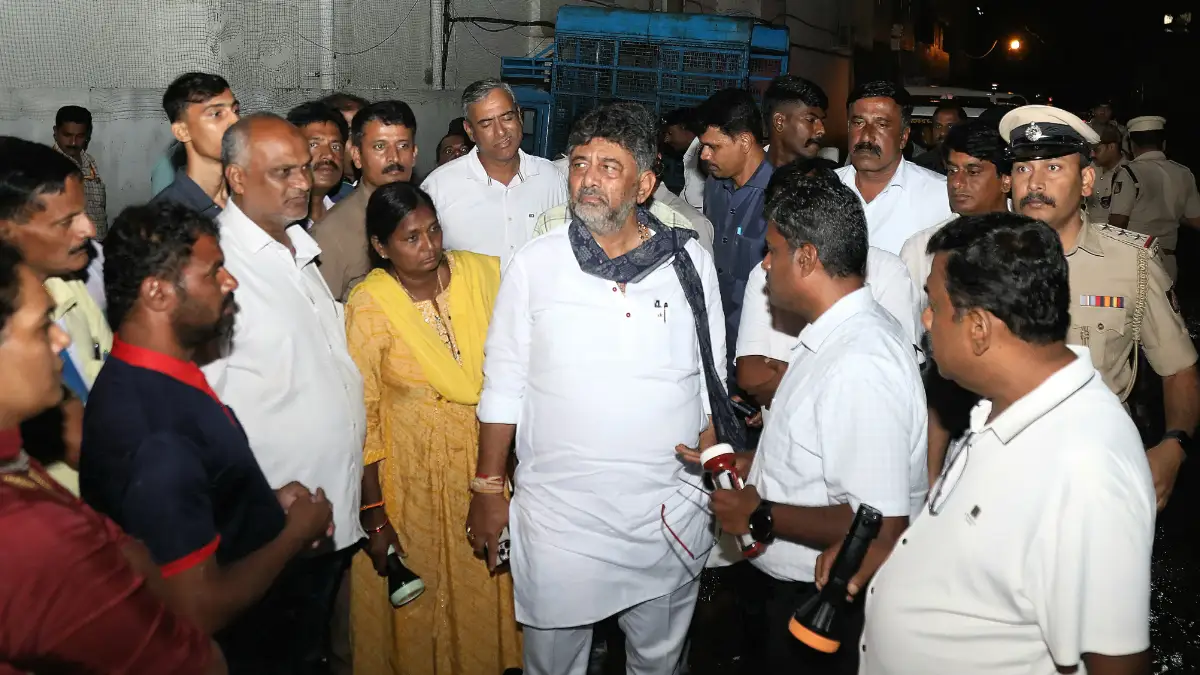 ಮಳೆ‌ ನೀರಿನಿಂದ ಅವಾಂತರ; ಡಿಸಿಎಂ ಡಿಕೆ ಶಿವಕುಮಾರ್ ಭೇಟಿ