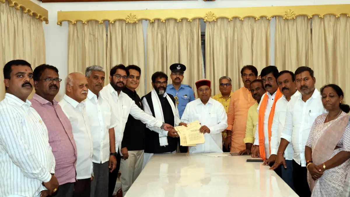ರಕ್ಷಣೆ ನೀಡುವಂತೆ ರಾಜ್ಯಪಾಲರ ಮೊರೆ ಹೋದ ಬಿಜೆಪಿ ನಾಯಕರು..!