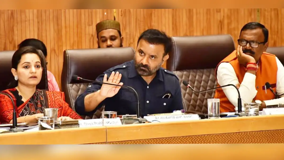 ಅನಧಿಕೃತ ಬಡಾವಣೆ ಆಗದಂತೆ ಎಚ್ಚರಿಕೆ ವಹಿಸಿ – ಸಚಿವ ಸಂತೋಷ ಲಾಡ್