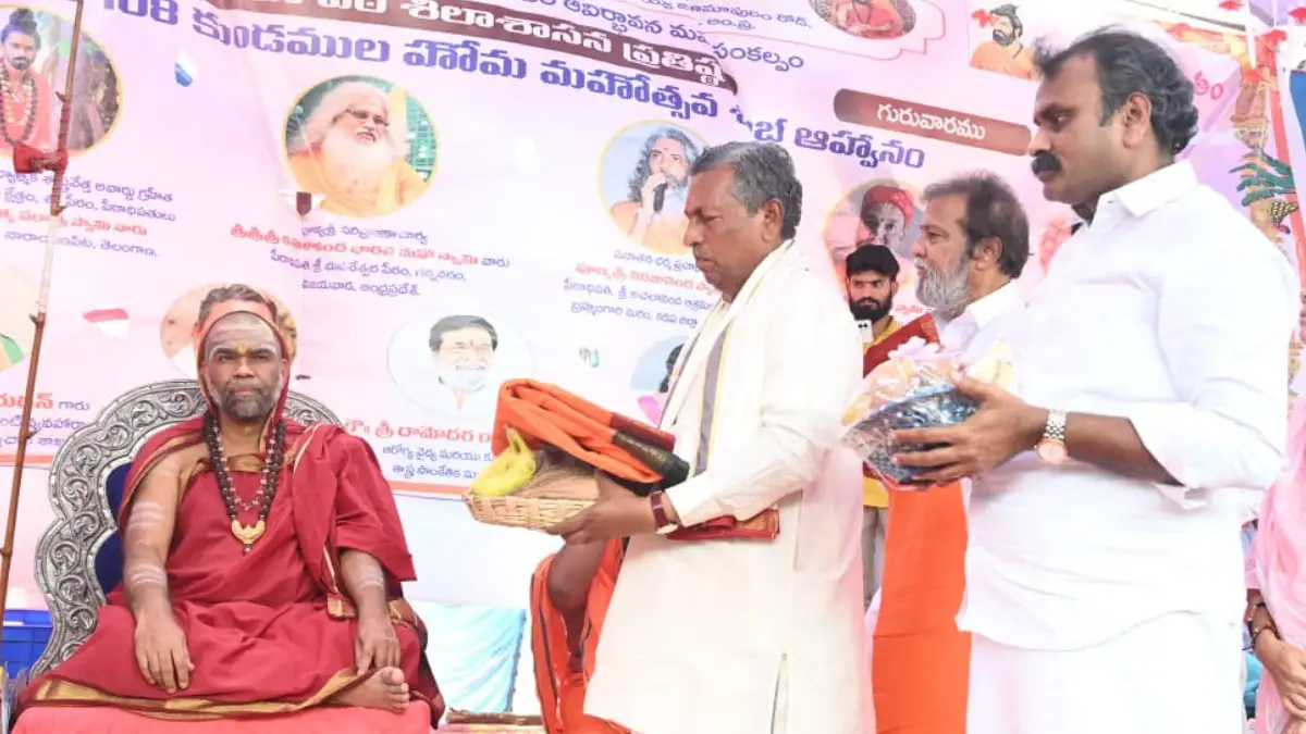 ಮಠಗಳು ಸಂಸ್ಕಾರದ ಜೊತೆಗೆ ಶಿಕ್ಷಣವನ್ನು ನೀಡುವುದು ಸನ್ಮಾರ್ಗದ ಮೂಲ: ಸಚಿವ ಕೆಹೆಚ್ ಮುನಿಯಪ್ಪ