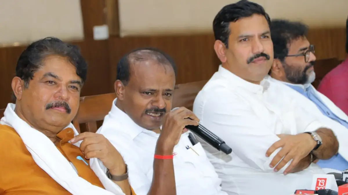 ಕಾಲ್ತುಳಿತ ಪ್ರಕರಣ: NDA ಜಂಟಿ ಮಾಧ್ಯಮ ಗೋಷ್ಠಿ.. ಸಿಎಂ, ಡಿಸಿಎಂ ವಿರುದ್ಧ ಹಿಗ್ಗಾಮುಗ್ಗಾ ವಾಗ್ದಾಳಿ