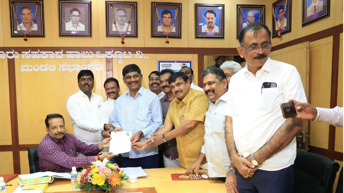 ಬಮೂಲ್ ಅಧ್ಯಕ್ಷ ಸ್ಥಾನಕ್ಕೆ ಡಿಕೆ ಸುರೇಶ್ ನಾಮಪತ್ರ