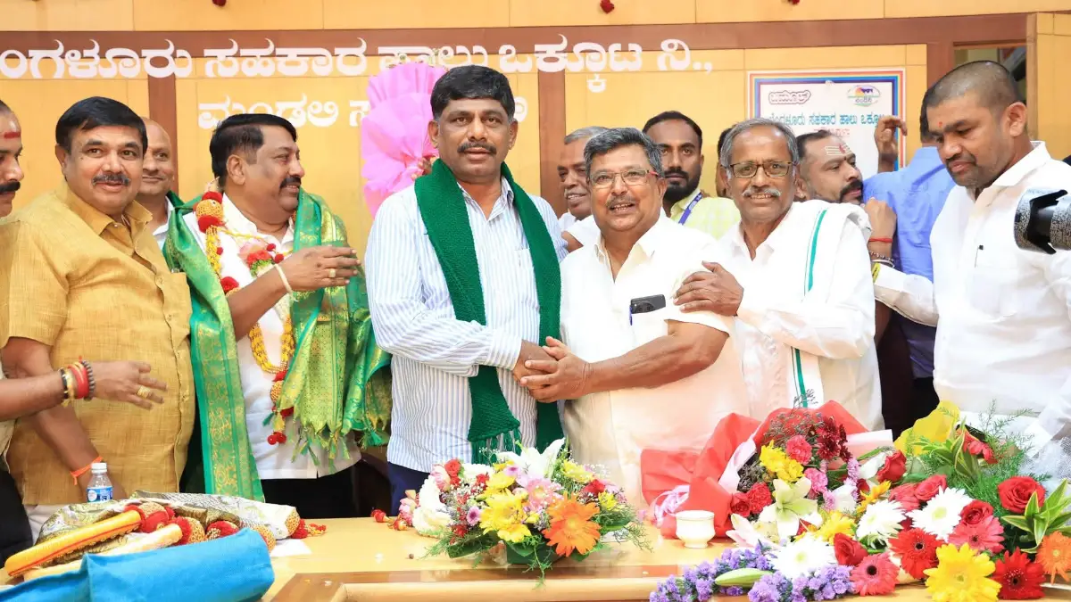 ಬಮೂಲ್​ ಅಧ್ಯಕ್ಷರಾಗಿ ಡಿಕೆ ಸುರೇಶ್​ ಆಯ್ಕೆ