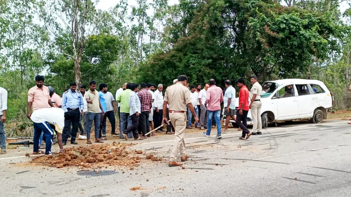 Doddaballapura: Innova car accident.. Death toll rises to 6..!