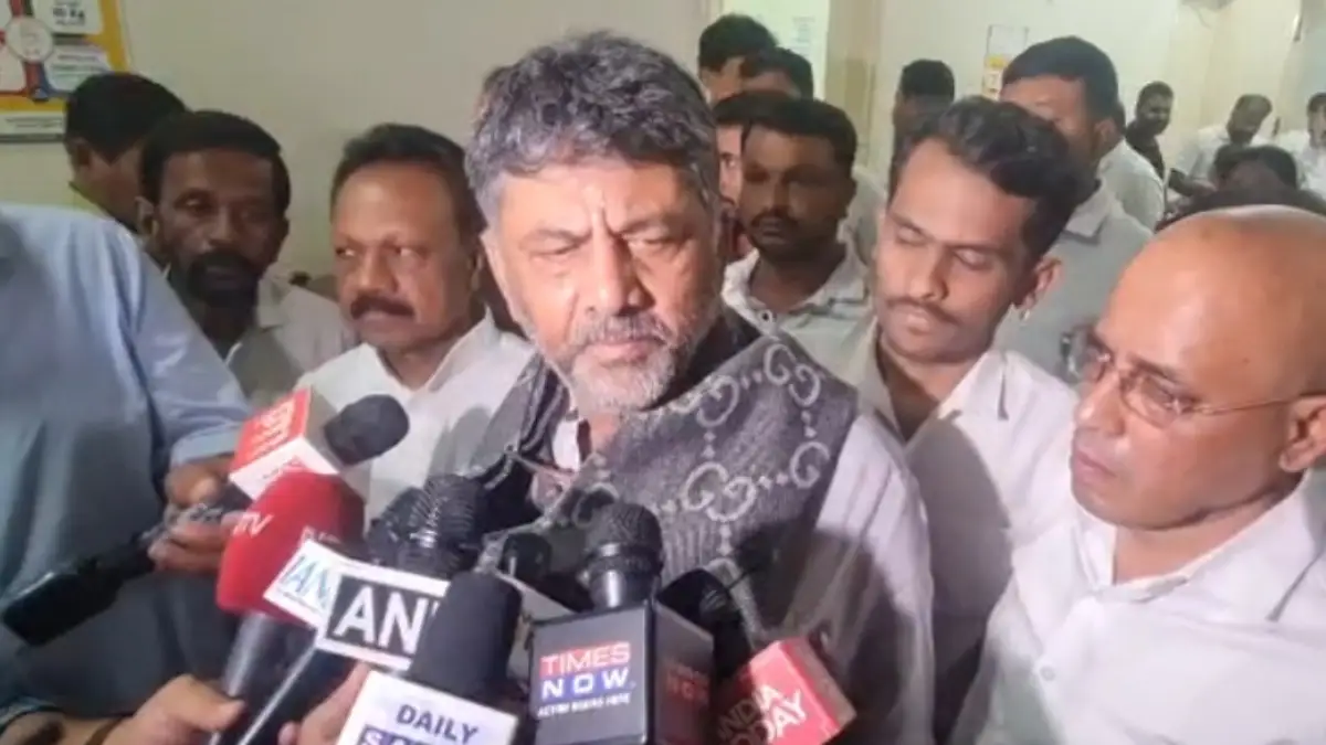 ಕಾಂಗ್ರೆಸ್ ಶಾಸಕ ಇಕ್ಬಾಲ್ ಹುಸೇನ್ ಗೆ ಶಾಕ್ ಕೊಟ್ಟ ಡಿಸಿಎಂ ಡಿ.ಕೆ.ಶಿವಕುಮಾರ್