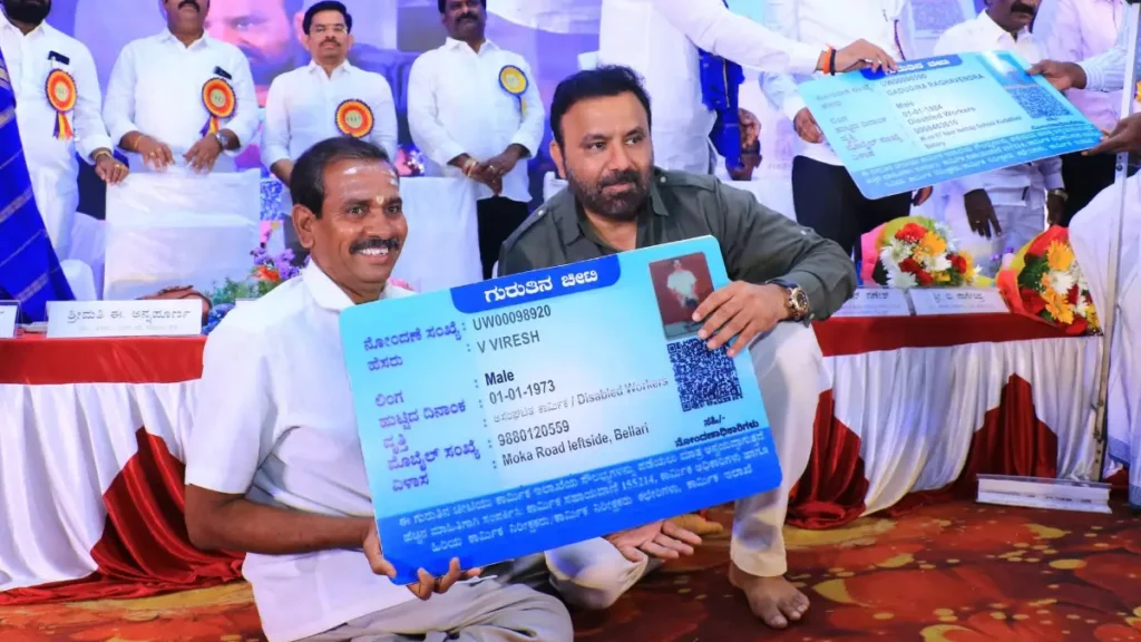 Distribution of smart cards to laborers