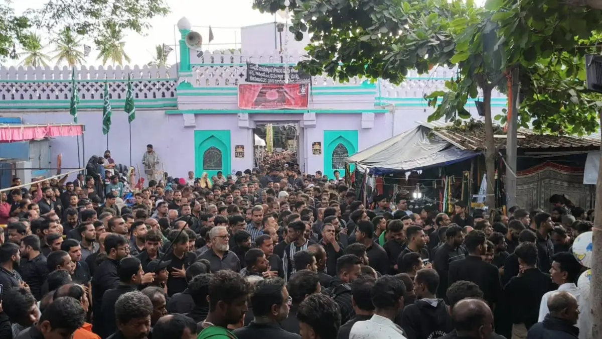 ದೊಡ್ಡಬಳ್ಳಾಪುರ: ಹಸೇನ್ ಹುಸೇನ್ ಆಚರಣೆ.. ರಕ್ತಸಿಕ್ತ ದೇಹವನ್ನು ಹುಸೇನ್ ದೇವರಿಗೆ ಅರ್ಪಿಸಿ ಹರಕೆ