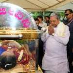 B. Saroja Devi 's last rites will be performed with state honours: Cmsiddaramaiah