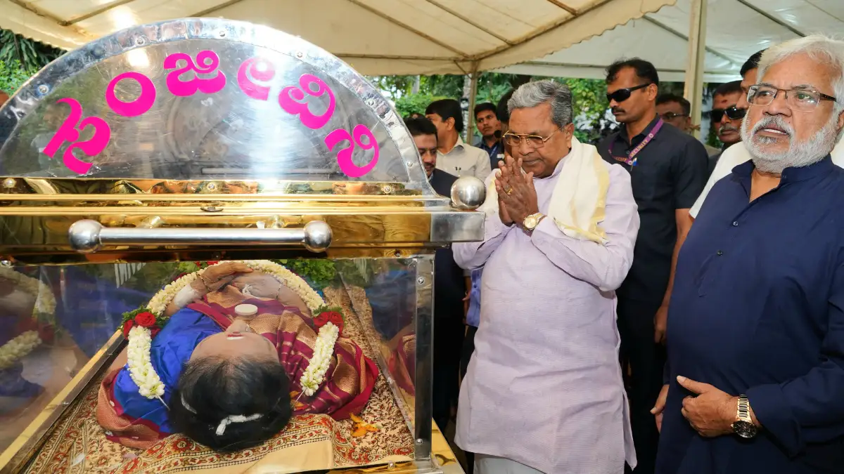 ಸರ್ಕಾರಿ ಗೌರವದೊಂದಿಗೆ ಬಿ.ಸರೋಜಾದೇವಿ ಅಂತ್ಯಕ್ರಿಯೆ: ಸಿಎಂ ಸಿದ್ದರಾಮಯ್ಯ