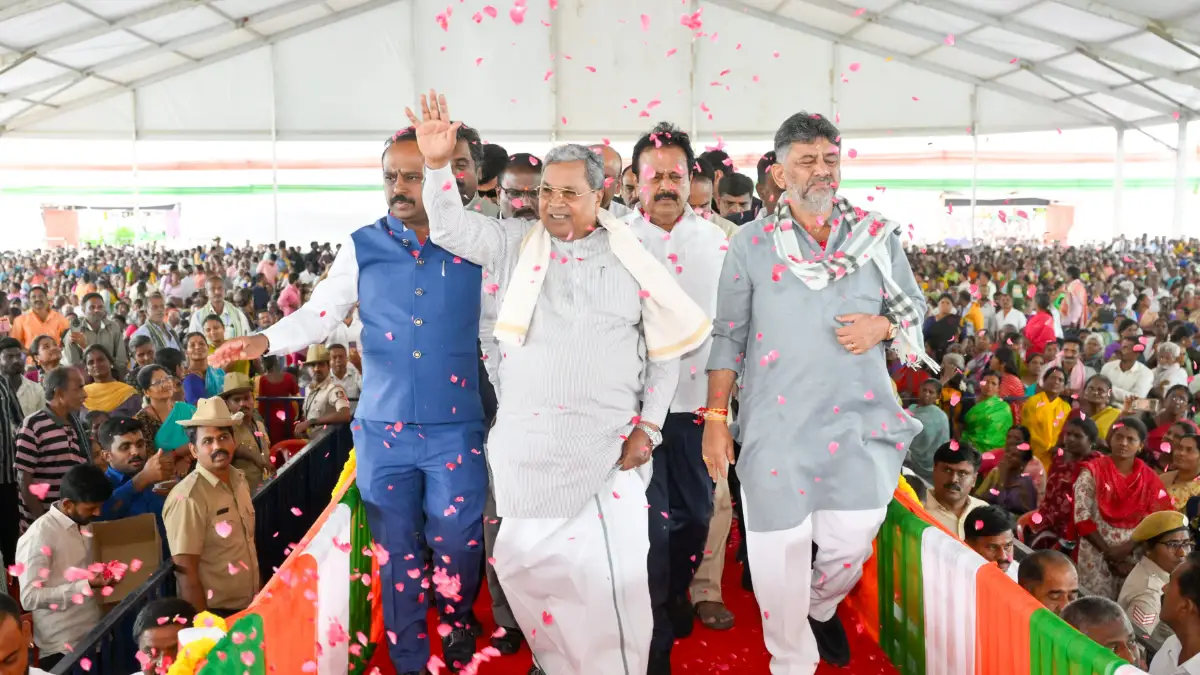 ಒಂದೇ ದಿನ ರೂ.1146 ಕೋಟಿ ಮೊತ್ತದ ಅಭಿವೃದ್ಧಿ ಕಾರ್ಯಗಳಿಗೆ ಚಾಲನೆ ನೀಡಿ ಬಿಜೆಪಿಗೆ ಸವಾಲೆಸೆದ ಸಿಎಂ ಸಿದ್ದರಾಮಯ್ಯ