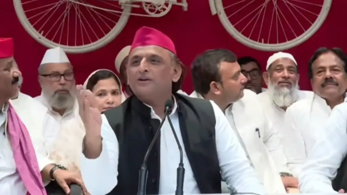 Vote Chori; ಒಂದೇ ಚುನಾವಣೆಯಲ್ಲಿ BJPಗೆ 8 ಬಾರಿ ಮತದಾನ: Video ಬಿಡುಗಡೆ ಮಾಡಿದ ಅಖಿಲೇಶ್ ಯಾದವ್ ಸವಾಲು