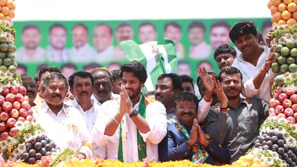 ನನ್ನ ಆಯಸ್ಸನ್ನು ಭಗವಂತ ನನ್ನ ತಂದೆಗೆ ಧಾರೆ ಎರಿಬೇಕು; ನಿಖಿಲ್‌ ಕುಮಾರಸ್ವಾಮಿ