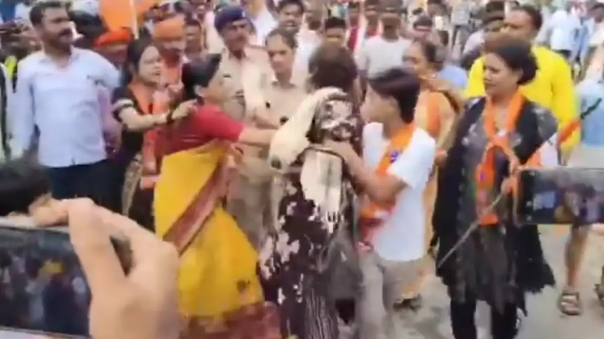 ಬಿಹಾರ ಬಂದ್‌: ಬಿಜೆಪಿ ಕಾರ್ಯಕರ್ತರಿಂದ ಶಿಕ್ಷಕಿಯ ಮೇಲೆ ಹಲ್ಲೆ ಆರೋಪ..!| Video
