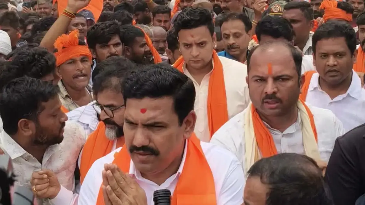 ಹಿಂದೂ ಕಾರ್ಯಕರ್ತರು ಭಯ ಪಡುವ ಅವಶ್ಯಕತೆ ಇಲ್ಲ: ಮದ್ದೂರು ಘಟನೆಯ ನ್ಯಾಯಾಂಗ ತನಿಖೆಗೆ ಬಿ.ವೈ. ವಿಜಯೇಂದ್ರ ಆಗ್ರಹ