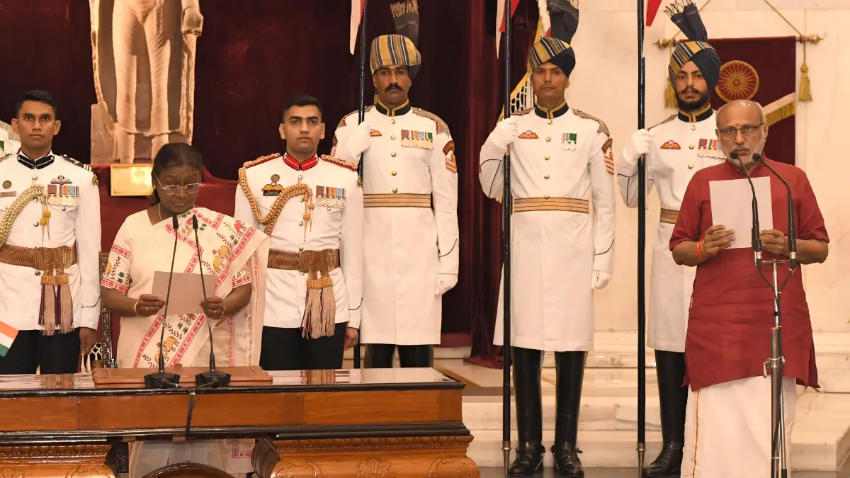 ಉಪರಾಷ್ಟ್ರಪತಿಯಾಗಿ ಸಿ.ಪಿ.ರಾಧಾಕೃಷ್ಣನ್ ಪ್ರಮಾಣ ವಚನ