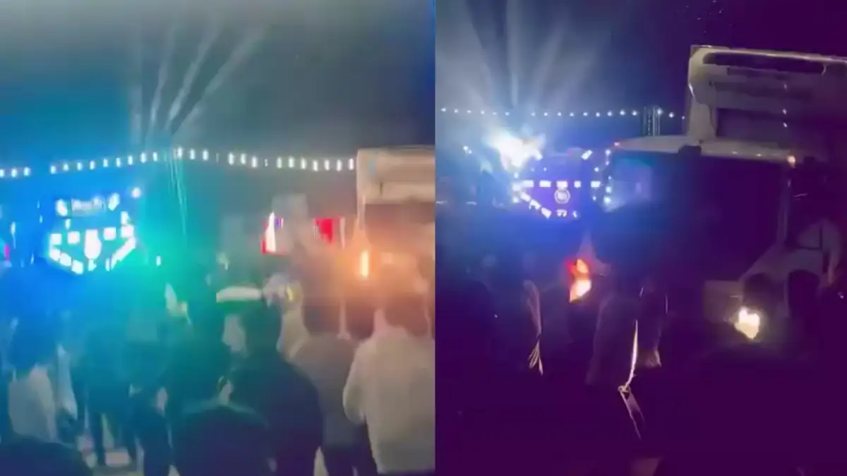Canter ploughs into Ganesh idol immersion procession.. Death toll rises to 9..!