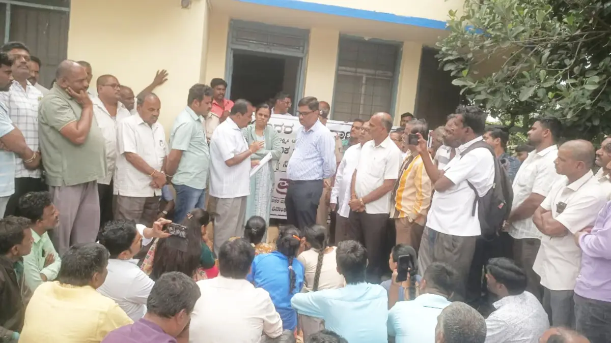 ಗುಡ್ಮಾರ್ನಿಂಗ್ ನ್ಯೂಸ್: ನೇಕಾರರಿಗೆ ಕಿರುಕುಳದ ಆರೋಪ.. ದೊಡ್ಡಬಳ್ಳಾಪುರದಲ್ಲಿ ಪ್ರತಿಭಟನೆ