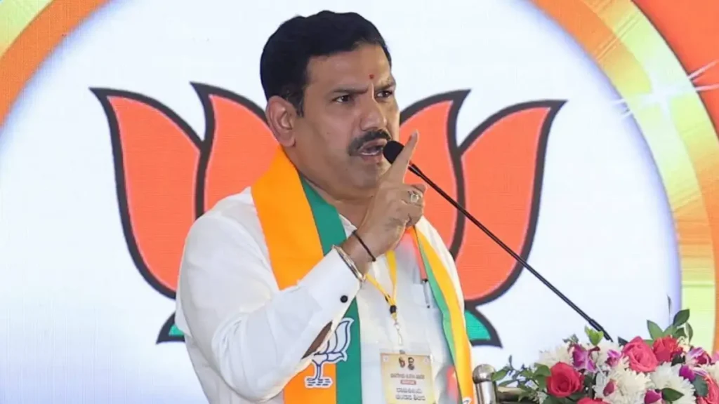 Caste Census: B.Y. Vijayendra calls for listing as Hindu