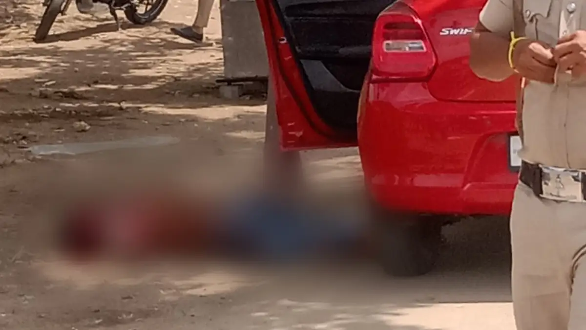 Murder: ಹಾಡಹಗಲೇ ಮಾರಕಾಸ್ತ್ರಗಳಿಂದ ಕೊಚ್ಚಿ ವ್ಯಕ್ತಿಯ ಕೊಲೆ..!