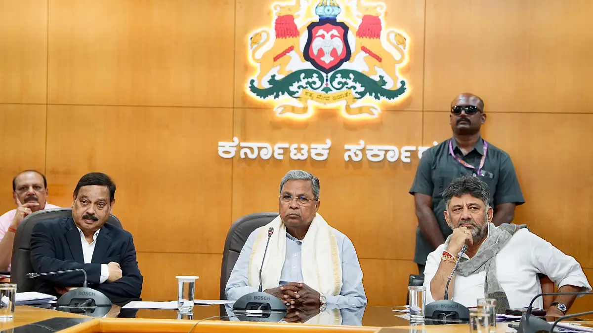 ಮನೆ ಮನೆ ಸಮೀಕ್ಷೆ: ಅ.18 ರ ವರೆಗೆ ಸರ್ಕಾರಿ, ಅನುದಾನಿತ ಶಾಲೆಗಳಿಗೆ ರಜೆ ವಿಸ್ತರಣೆ