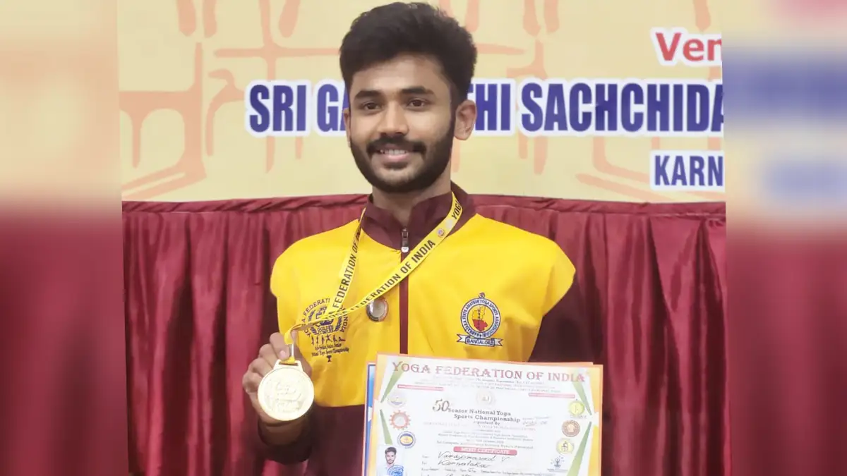 ಯೋಗ ಚಾಂಪಿಯನ್‌ಶಿಪ್: ವಿ.ವರ ಪ್ರಸಾದ್‌ಗೆ ಚಿನ್ನದ ಪದಕ