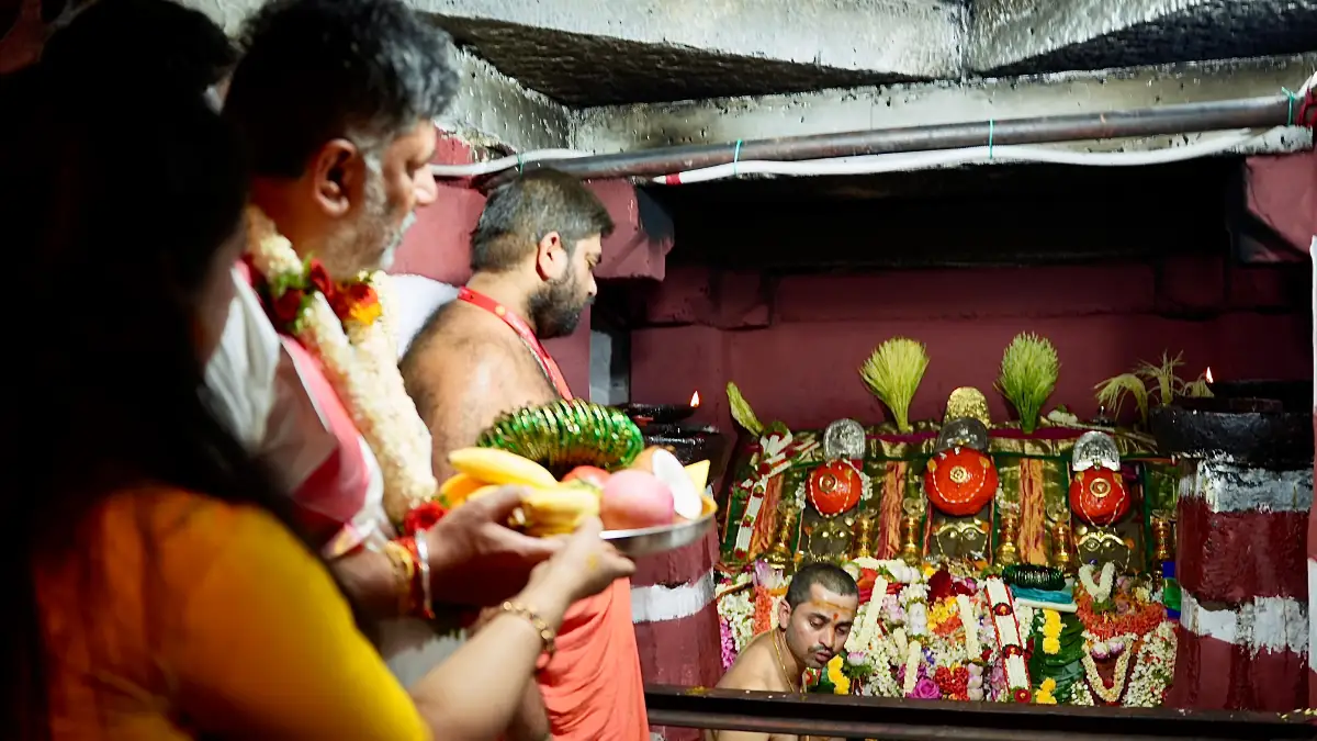 May everyone's wishes be fulfilled with the blessings of Mother Hassanamba: DCM D.K. Shivakumar