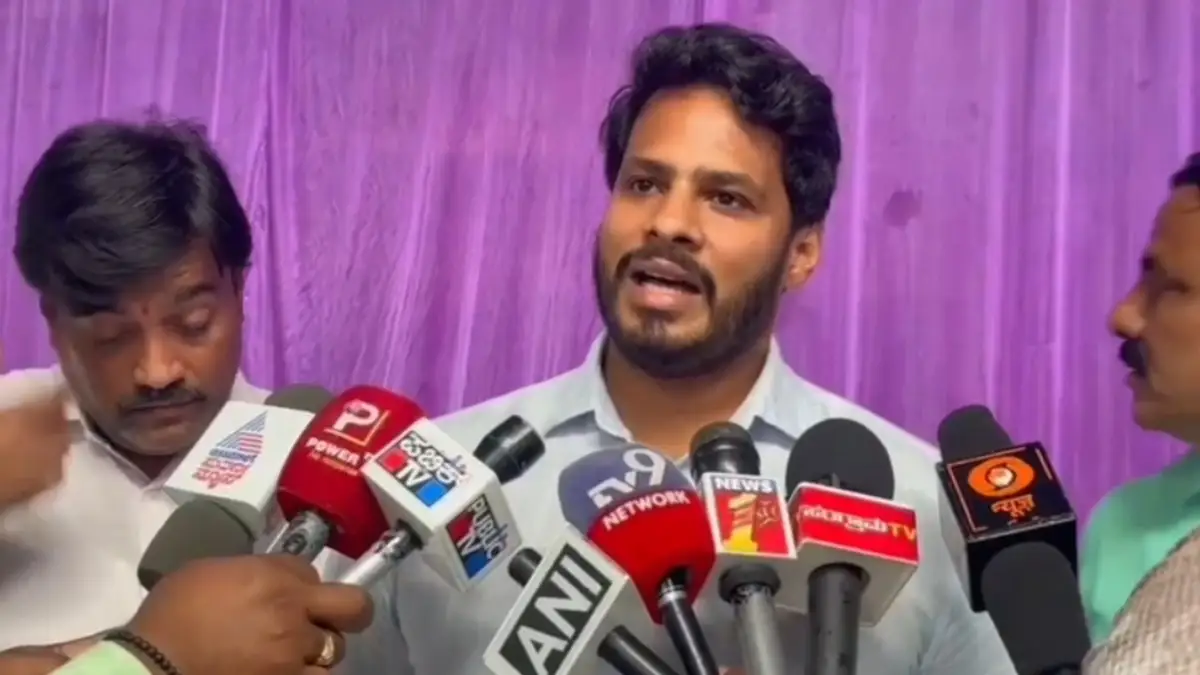 ಭವಿಷ್ಯ ನುಡಿಯೋಕೆ ಅವರ್ಯಾರು, ಜ್ಯೋತಿಷಿನಾ? – ಡಿ.ಕೆ. ಶಿವಕುಮಾರ್ ವಿರುದ್ಧ ನಿಖಿಲ್ ಕುಮಾರಸ್ವಾಮಿ ಕಿಡಿ