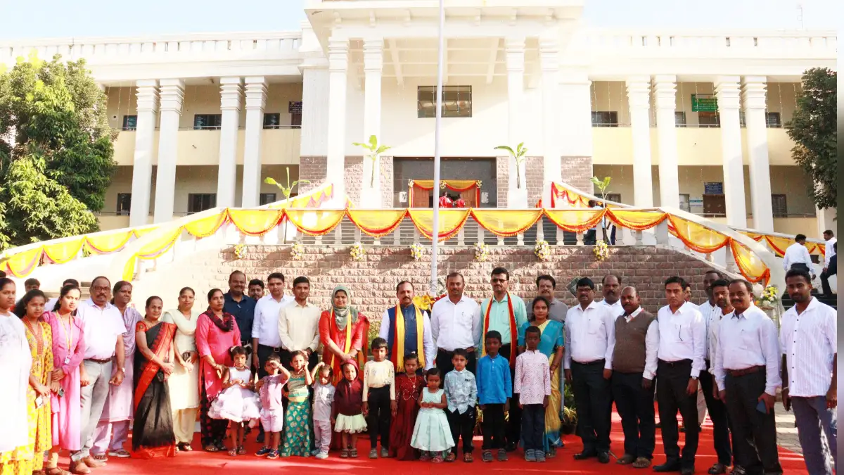 ಜಿಲ್ಲಾಡಳಿತ ಭವನದಲ್ಲಿ‌ 70ನೇ ಕನ್ನಡ ರಾಜ್ಯೋತ್ಸವ ಆಚರಣೆ