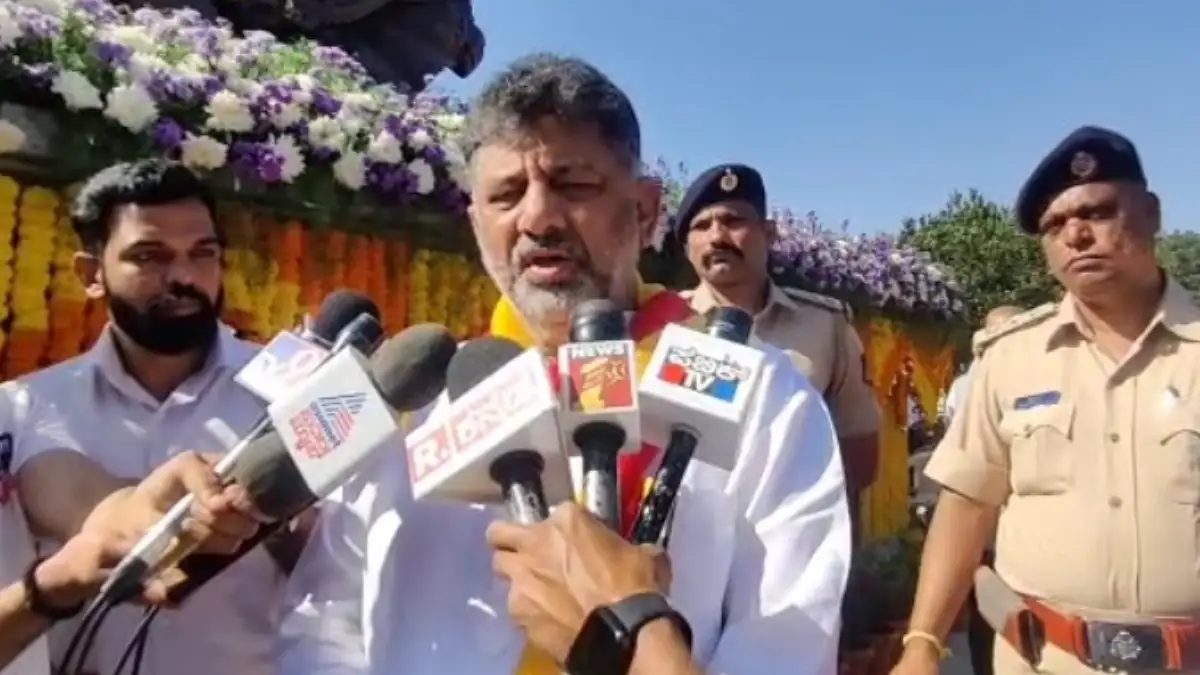 ರಸ್ತೆಬದಿ ಕಸ ಎಸೆಯುವವರಿಗೆ ಡಿಸಿಎಂ ಡಿ.ಕೆ.ಶಿವಕುಮಾರ್ ಖಡಕ್ ವಾರ್ನಿಂಗ್