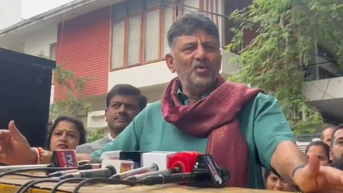 ತೇಜಸ್ವಿ ಸೂರ್ಯ ದೊಡ್ಡ ನಾಯಕ; ಅಮೆರಿಕಾದಲ್ಲಿ ಉಗಿಸಿಕೊಂಡು ಬಂದಿದ್ದ: ಡಿಸಿಎಂ ಡಿ.ಕೆ.ಶಿವಕುಮಾರ್