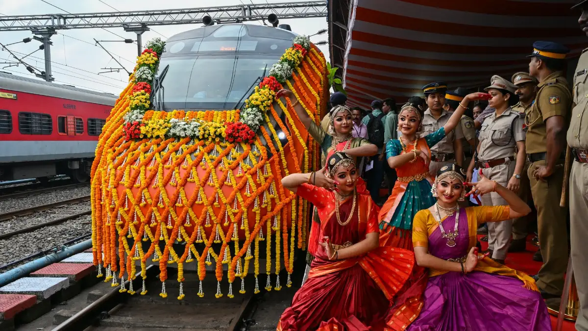 ಗುಡ್ಮಾರ್ನಿಂಗ್ ನ್ಯೂಸ್: ಬೆಂಗಳೂರು-ಎರ್ನಾಕುಲಂ ವಂದೇಭಾರತ್ ಎಕ್ಸ್‌ಪ್ರೆಸ್ ಆರಂಭ