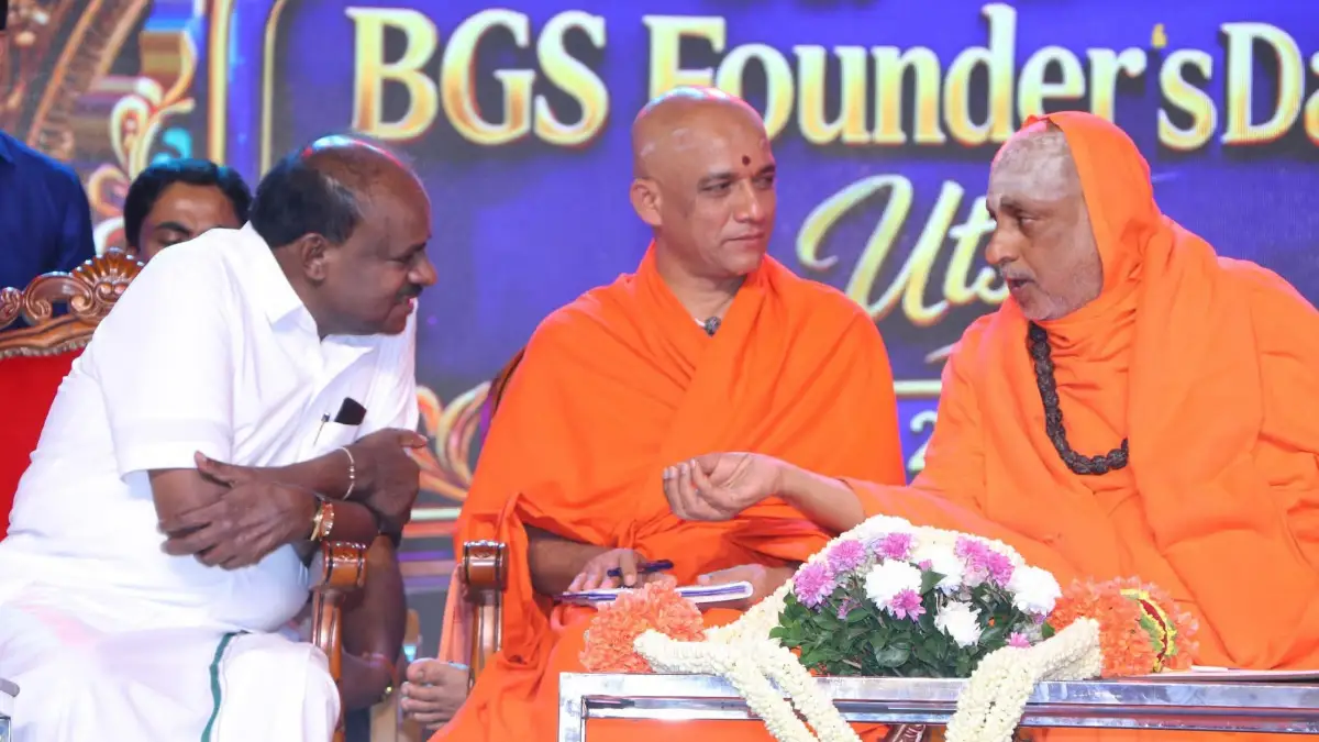 ಸರ್ಕಾರ ಶಾಲೆಗಳನ್ನು ಮುಚ್ಚುತ್ತಿದೆ, ಮಠಗಳು ಉತ್ತಮವಾಗಿ ನಡೆಸುತ್ತಿವೆ; ಕೇಂದ್ರ ಸಚಿವ ಹೆಚ್.ಡಿ. ಕುಮಾರಸ್ವಾಮಿ