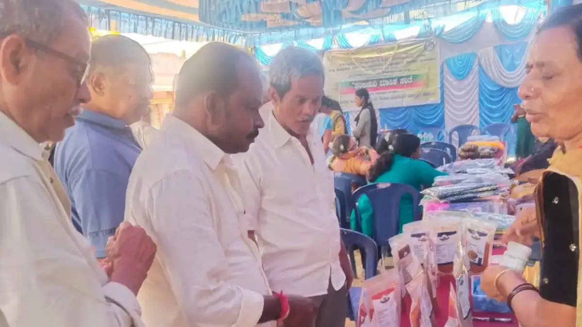 ಆರೂಢಿಯಲ್ಲಿ ಸಂಜೀವಿನಿ ಮಾಸಿಕ ಸಂತೆ; ಭರ್ಜರಿ ಪ್ರತಿಕ್ರಿಯೆ