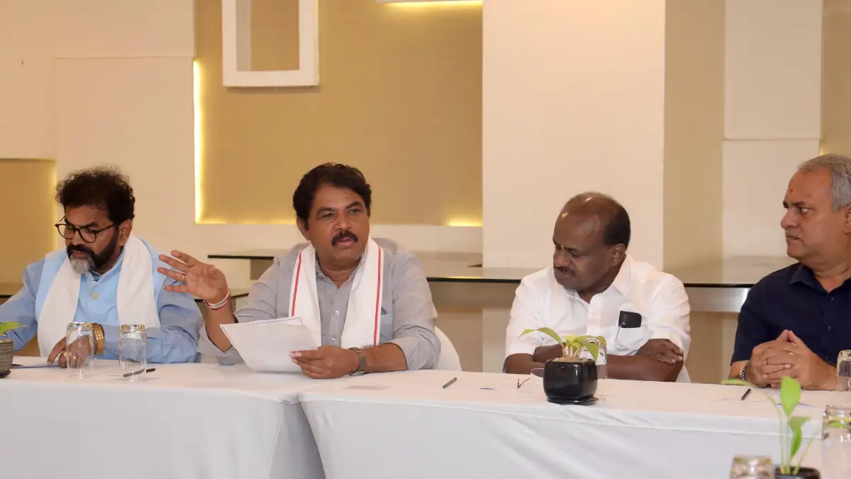 BPL cards of the poor have been cancelled: R. Ashoka