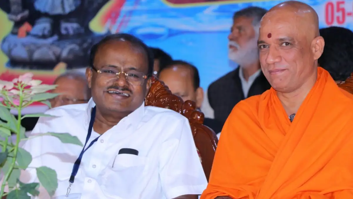 ಆದಿಚುಂಚನಗಿರಿ ಶ್ರೀಗಳಿಗೆ ಸಾರ್ವಜನಿಕವಾಗಿ ಕ್ಷಮೆ ಕೇಳಿದ ಹೆಚ್.ಡಿ. ಕುಮಾರಸ್ವಾಮಿ..!