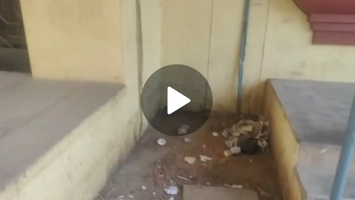 ದೊಡ್ಡಬಳ್ಳಾಪುರ ತಾಲೂಕು ಕಚೇರಿ ಆವರಣದಲ್ಲಿ ಸ್ವಚ್ಛತೆ ಕೊರತೆ…! ಸಾರ್ವಜನಿಕರ ಬೇಸರ| Video