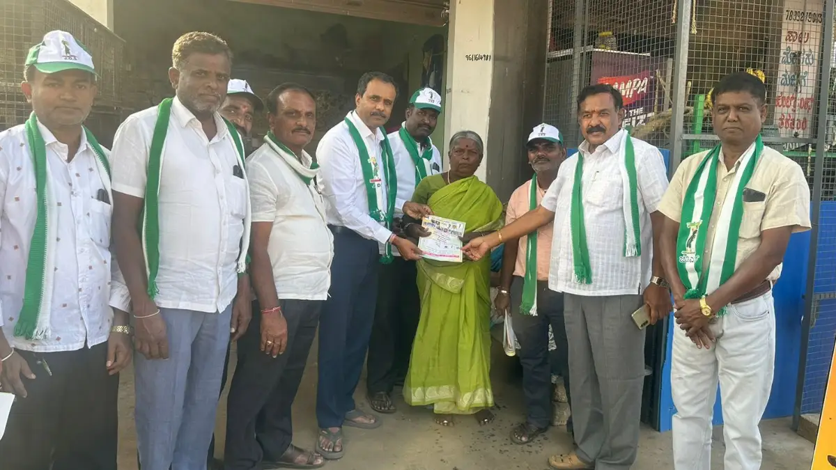 ಬಾಶೆಟ್ಟಿಹಳ್ಳಿ ಪಟ್ಟಣ ಪಂಚಾಯಿತಿ ಚುನಾವಣೆ: ಜೆಡಿಎಸ್ ಅಭ್ಯರ್ಥಿಗಳ ಪರ ಮತಬೇಟೆ